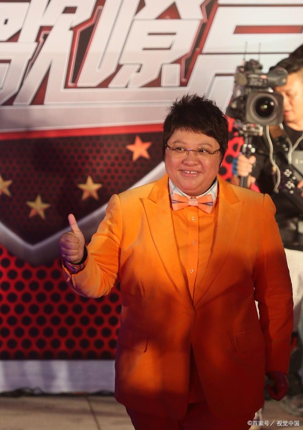 香港火灾明星捐款名场面：有人急公好义，有人逆势捞金