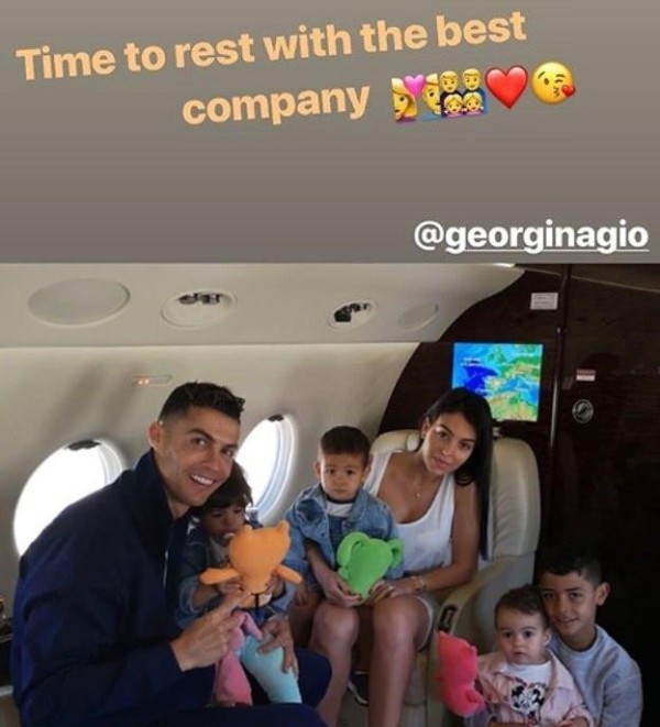 超级明星最潮最奢华世纪生日派对怎样的？坐私人飞机刷爆全网获赞百万