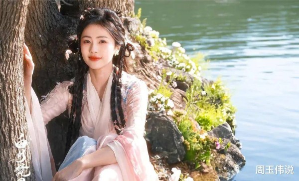 白鹿：花瓣纱裙，明星都爱的日系气质穿搭秘籍