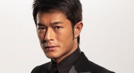 慈善名人榜名单公布，“慈善大咖”韩红古天乐排名不及这对夫妻？