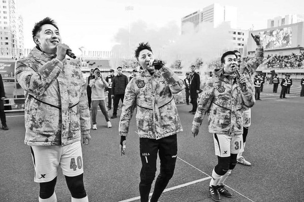 2026“滇港友谊赛”在昆明举行 谭咏麟、曾志伟、黄日华等知名艺人悉数亮相