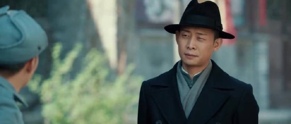 光荣时代:郑朝阳故意挑衅,引起两拨敌人内斗,看一出好戏!