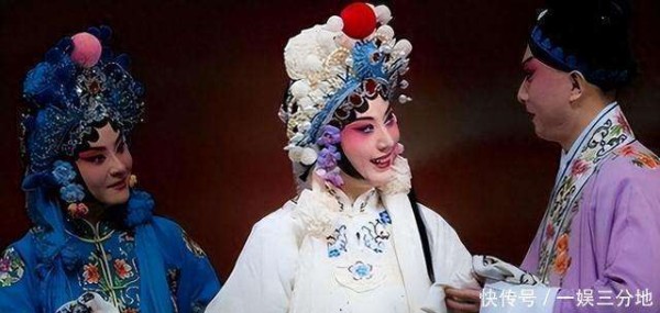 她是京剧女神，不顾反对嫁大18岁亿万富翁，离婚后两人成兄妹