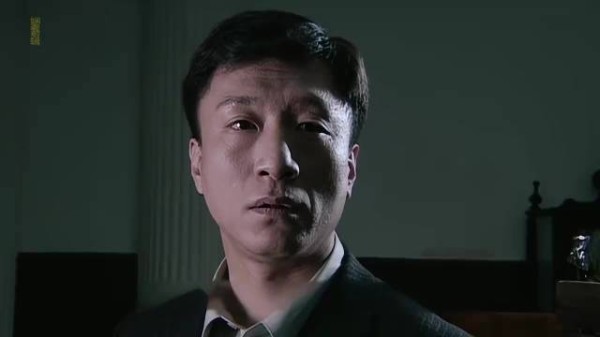 内地谍战剧《潜伏》：戴笠飞机意外失事，卧底趁机打探新情报