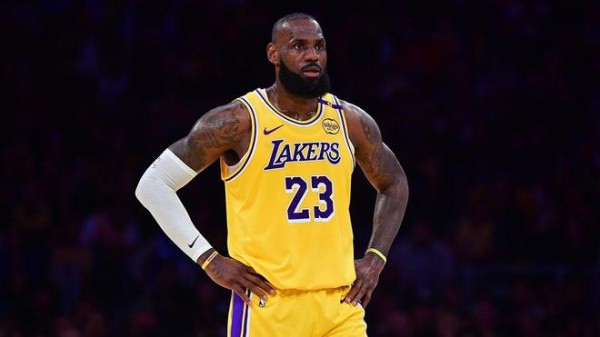 湖人队勒布朗·詹姆斯坦诚谈及，NBA从“三巨头”时代转型的历程