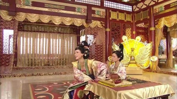 宫心计:从小一起长大,贵妃执迷不悟害人,三好看清不帮她隐瞒.