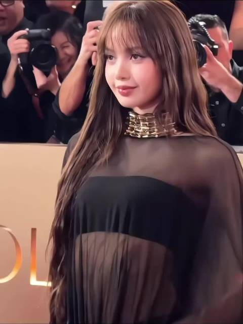Lisa金球奖第一套，第二套造型服装来啦