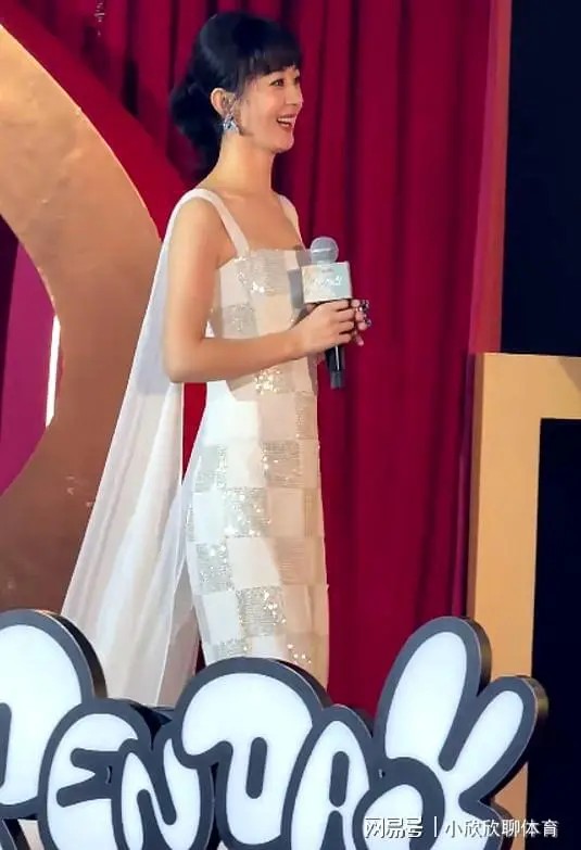 刘海像丫鬟、假发不贴脸、头发毛糙廉价，3位85花发型齐翻车