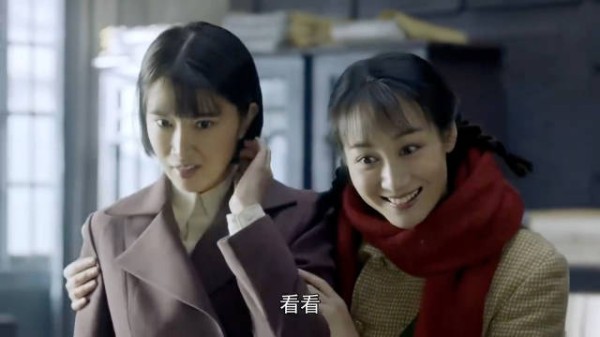 特赦1959：梁冬芳换上漂亮衣服，想听所长夸一句，不料他这么敷衍！