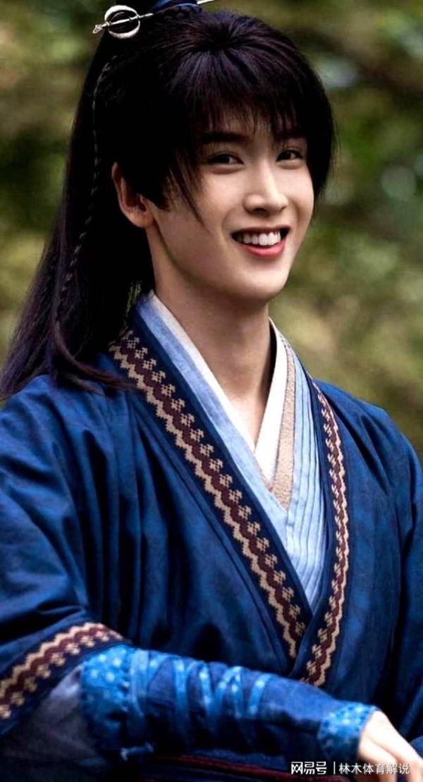 曾和王楚然被拍！陈宥维被曝恋情！一举动被解读已怀孕