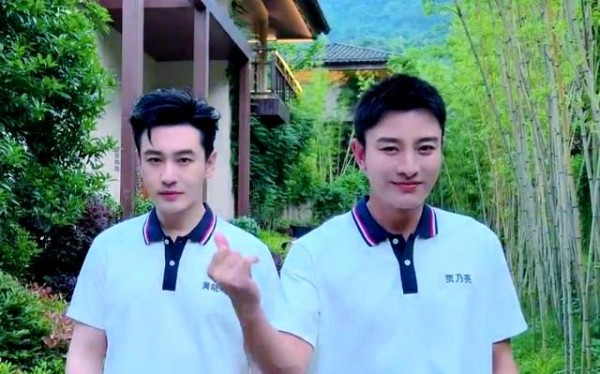 黄晓明与贾乃亮的管理哲学：艺人的成长与发展