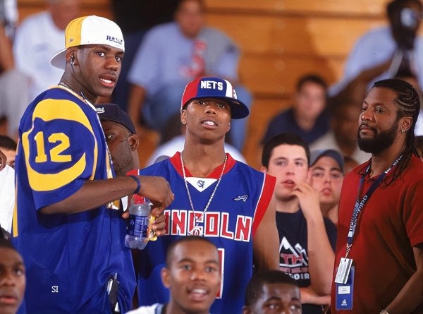 还记得他吗？曾和詹姆斯齐名，全美公认的第一控卫，却在NBA彻底迷失！