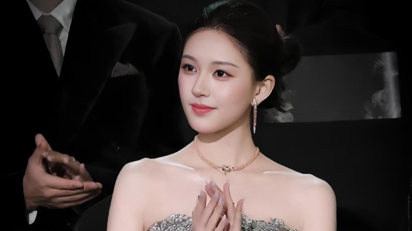 星光大赏赵露思内场C位，座次揭残酷规则，明星互动神图刷屏