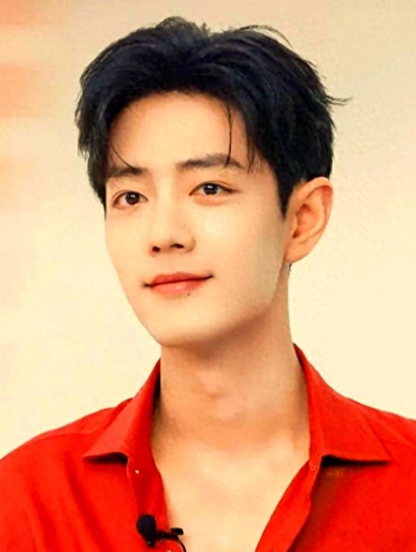 90后艺人在娱乐圈的崛起与竞争