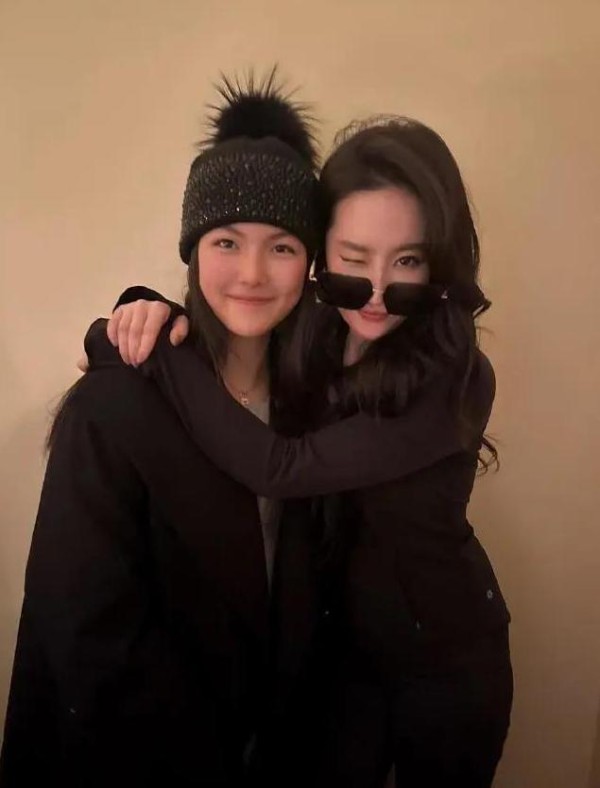 ✨刘亦菲李现神仙合照！屏保级颜值杀疯了