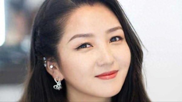 何洁:甜嗓唱响彝族音乐基因的活力歌手