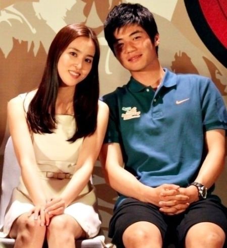 韩惠珍与寄诚庸亲密合影