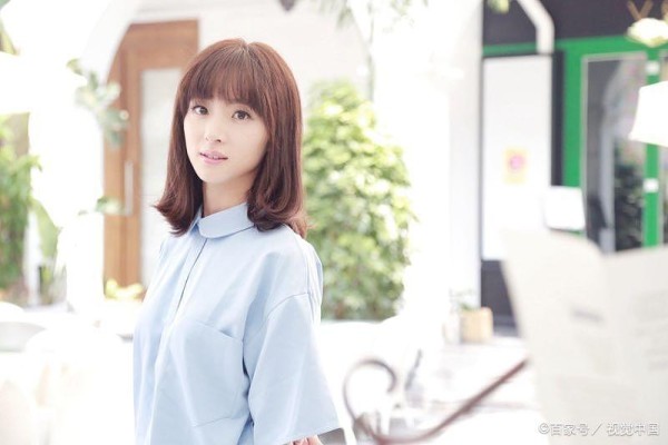 又一个明星陷劈腿疑云?三角恋搬到现实还甜吗