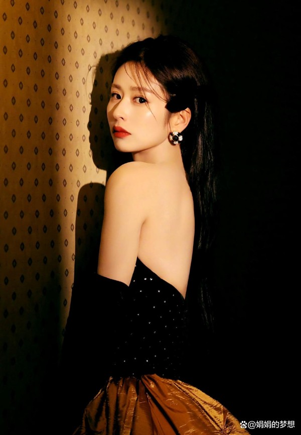 内娱欠颖儿一个“友情天花板”杨紫陈学冬陈妍希都被她的真诚圈粉