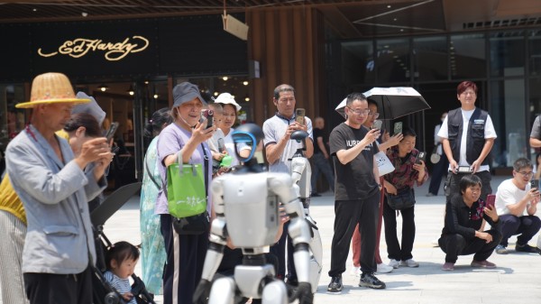 22亿打造商业奇迹！记者亲测宁波前湾新区盛世里文旅·奥特莱斯