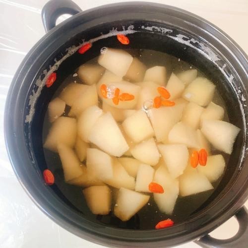 张新成：从校园剧演员到偶像明星的蜕变之路