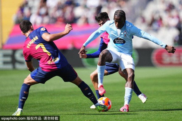 从巴萨边缘到自由球员：罗梅乌的足球命运转折