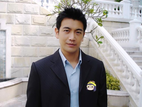 45岁张智尧依然单身，23年演艺生涯无花边新闻，为何如此“干净”