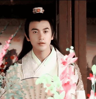 45岁张智尧依然单身，23年演艺生涯无花边新闻，为何如此“干净”