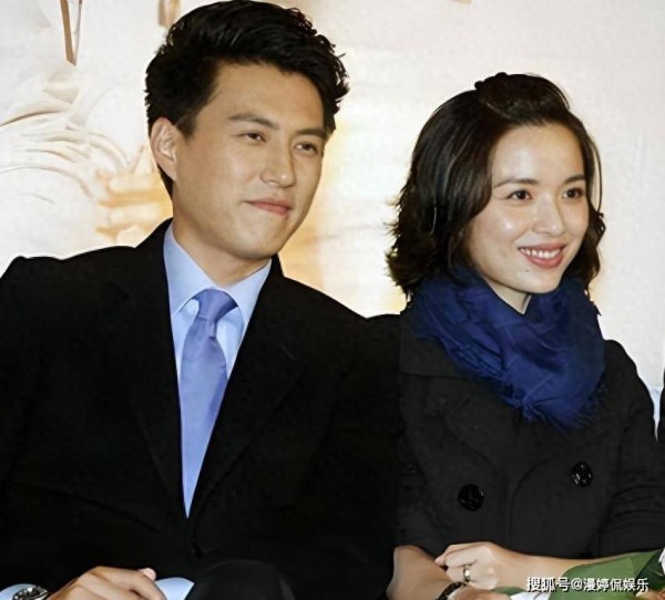 演员李佳，26岁成双料影后，二婚嫁靳东，婚后高龄生两子被宠成宝