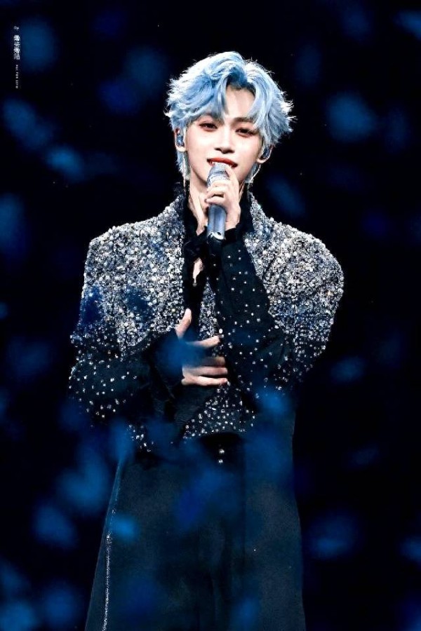 年度星光人物！梓渝断层领跑，肖战佛系逆袭，这届顶流太有梗