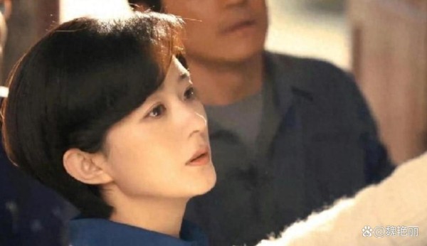 赵丽颖蜕变之路：从青涩到艺坛巨星的心路历程