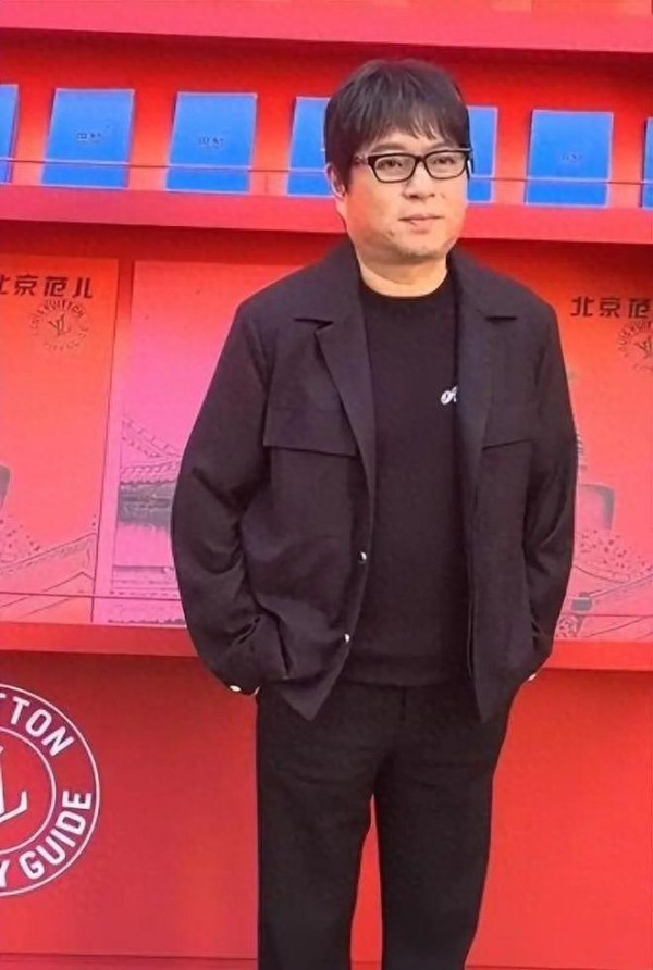 高晓松身价暴跌90%，复出惨遭封杀，公知圈噤若寒蝉，公知醒醒吧