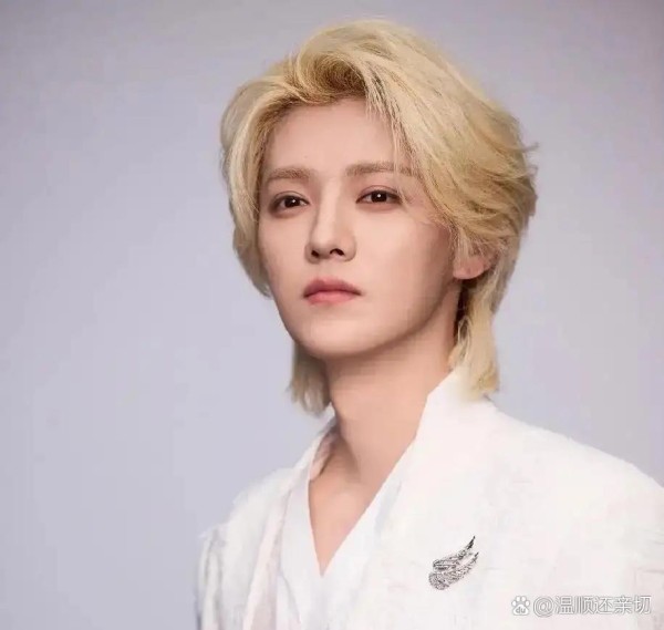 鹿晗这次处理舆情的速度快得令人...@温顺还亲切的动态