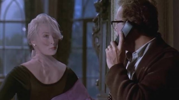 丈夫把妻子推下楼梯，妻子醒来时脸朝后，明明死了却像活着