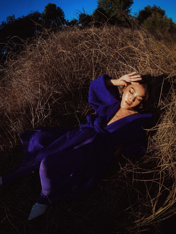 香港星二代离开TVB去好莱坞发展，但至今都没有人找她拍戏