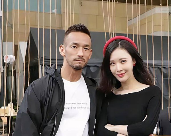 当足球传奇遇上跨界聚会:一次意料外的交流