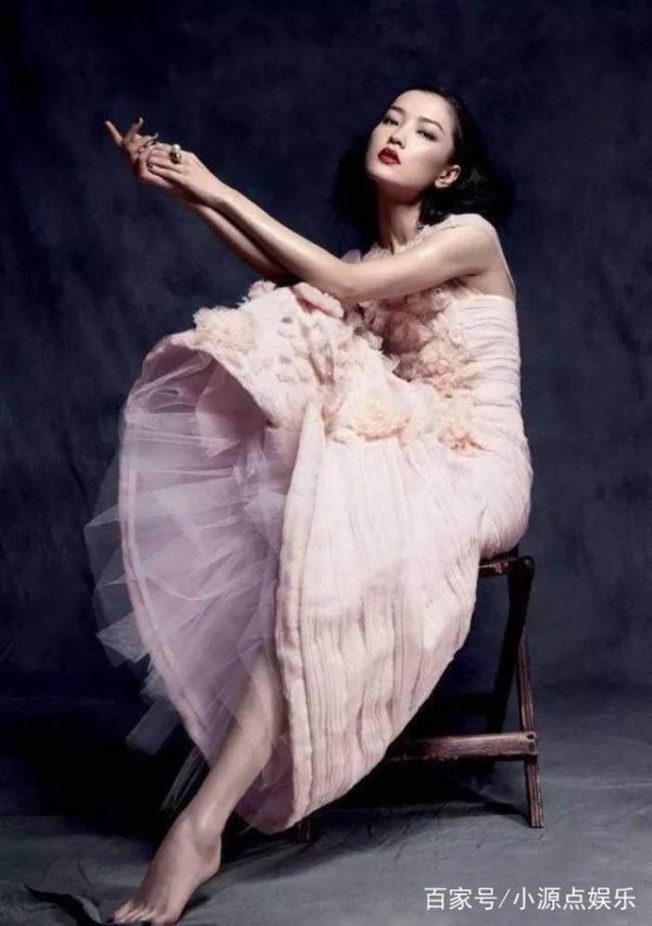 中国七大名模，个个身材完美，而她被视为丑女却征服巴黎时尚界