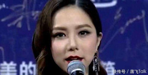 顶流同框！蔡徐坤低调现身邓紫棋演唱会，化身迷弟引爆全网