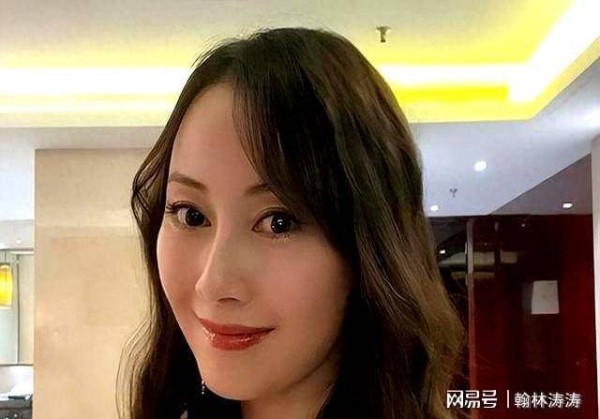 香港知名女星售卖照片，有价又有市，每月稳定收入六万港币