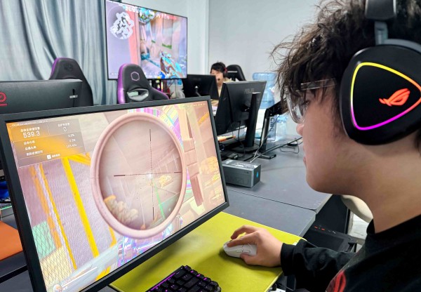 上课就是打游戏？劳动报职工明星会客厅走进电竞学校，探索职业教育产教融合之路