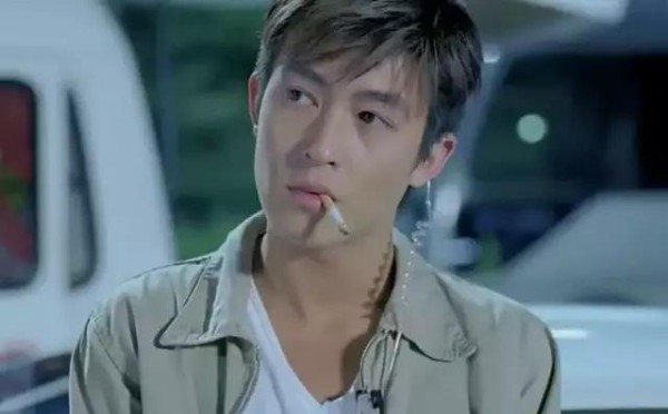 12年后，再看陈冠希：命运赠予你的一切，早已在暗中标好了价格