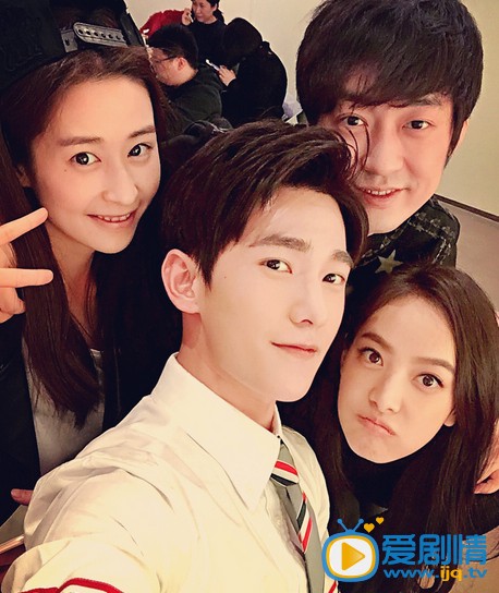 宋茜和楊洋傳出緋聞 楊洋和緋聞宋茜節目合影 楊洋個人資料