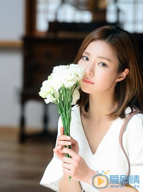 申世景個人資料簡介 申世景寫真