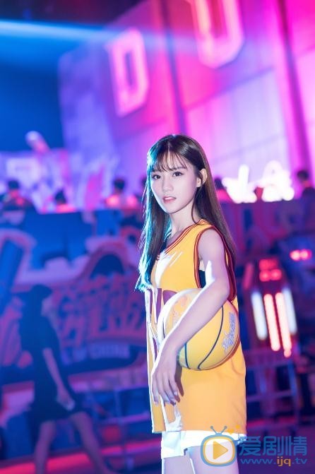 陳意涵個人資料簡介 陳意涵《這就是灌籃》節目照