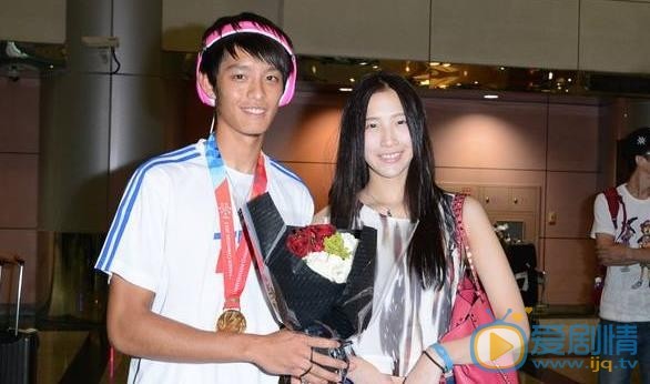 曹佑寧個人資料簡介 曹佑寧和前女友合照