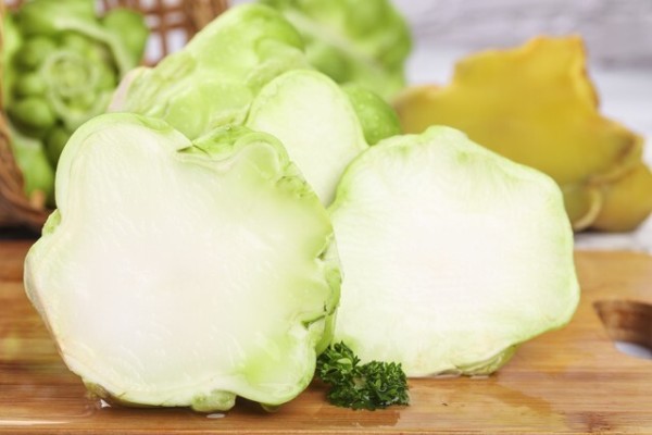 冬天儿菜正上市，提醒：万不可与“3样”食物一起吃，吃儿菜也有禁忌，要了解！