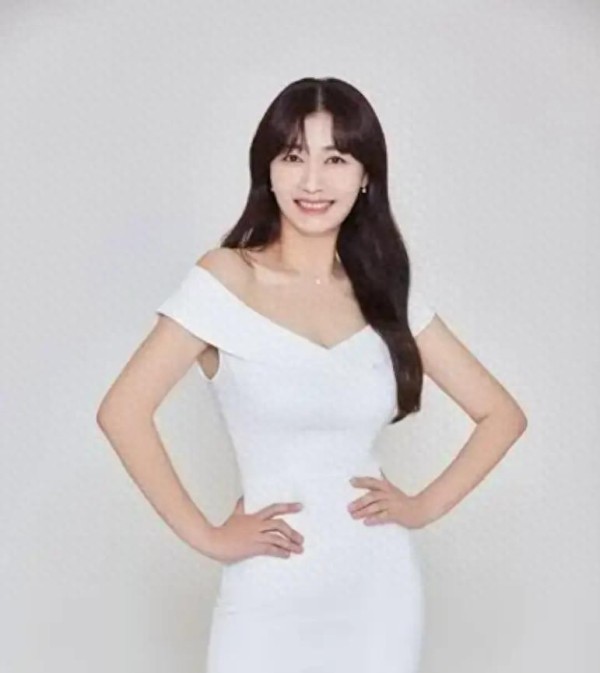 最让人后怕的一幕：女星做手术的照片，为何在经纪人手机里