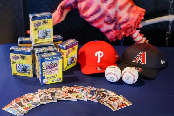 MLB季后赛观赛趴 礼品周边互动