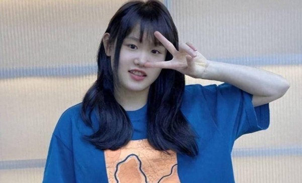 公开!张家齐面对采访,曝光谈过恋爱,主持人当场愣住,家齐一句话打破体育圈停忌