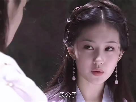 井底这段封神，仰拍、俯拍360度无死角，越刁钻的角度刘亦菲美得越震撼！